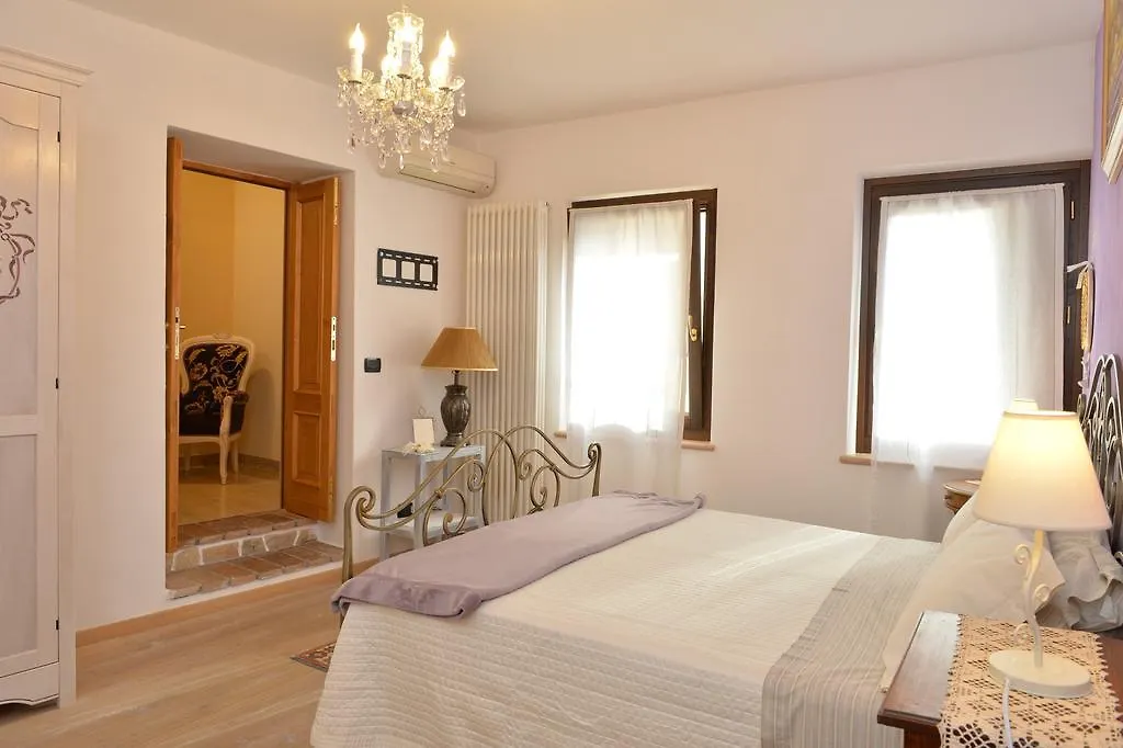 B&B Corte Giare SantʼAmbrogio di Valpolicella 0*,
