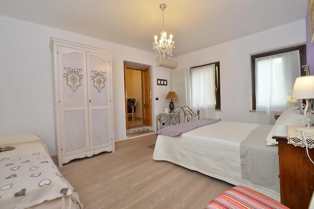 B&B Corte Giare SantʼAmbrogio di Valpolicella Bed & Breakfast